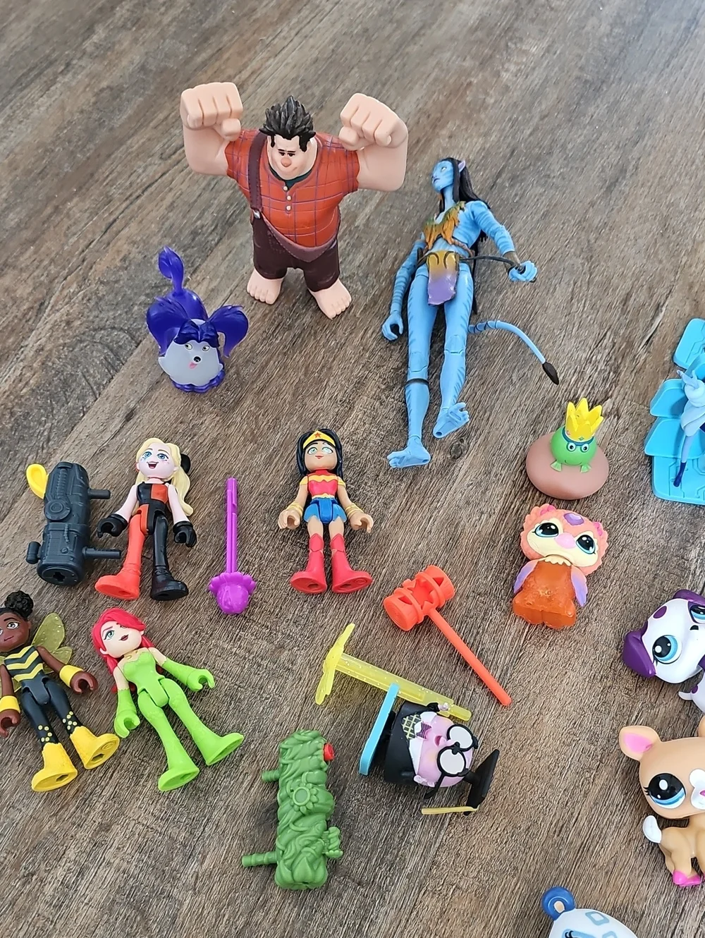 Assorted Kids Toy Figures Lot - Multicolor Playset